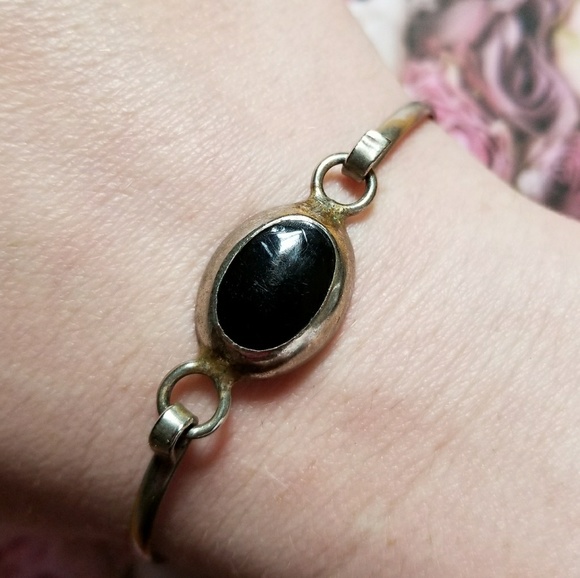 Vintage Jewelry - Vintage Sterling Silver bracelet with black cab